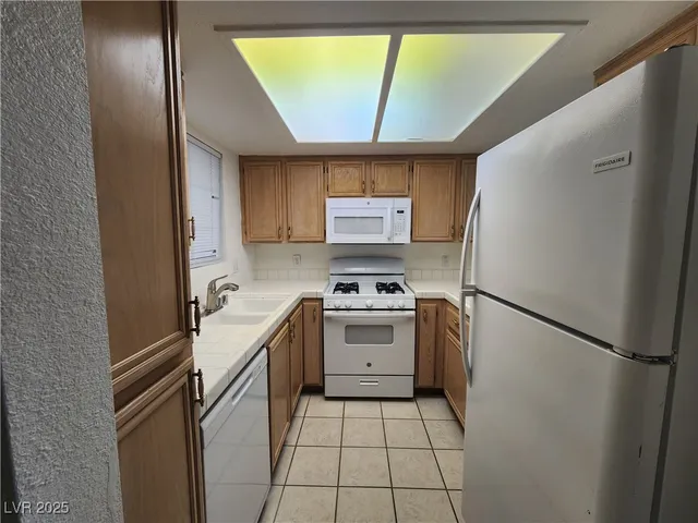 $1,500 | 1901 Villa Palms Court, Unit 101, Las Vegas, NV 89128