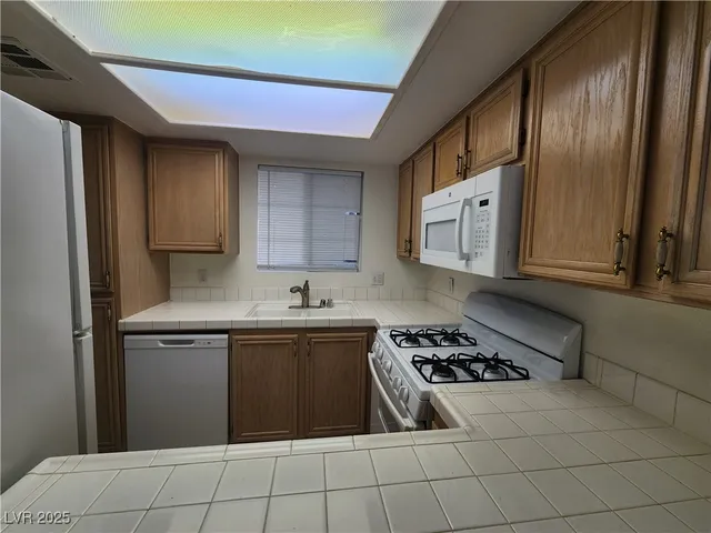 $1,500 | 1901 Villa Palms Court, Unit 101, Las Vegas, NV 89128