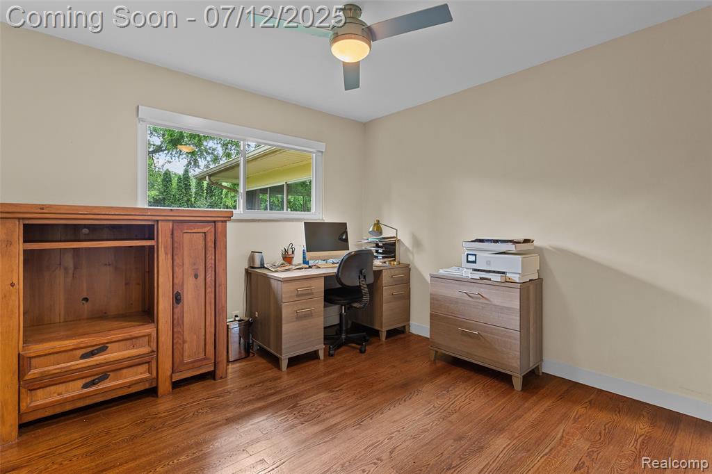 36357 Paddleford Road Farmington Hills, MI 48331 - Photo 34 of 35