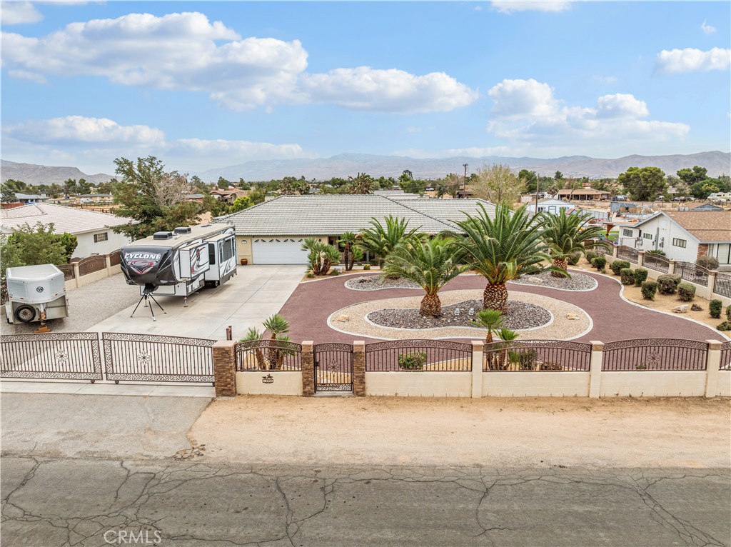 13991 Jicarilla Road Apple Valley, CA 92307 - Photo 2 of 44
