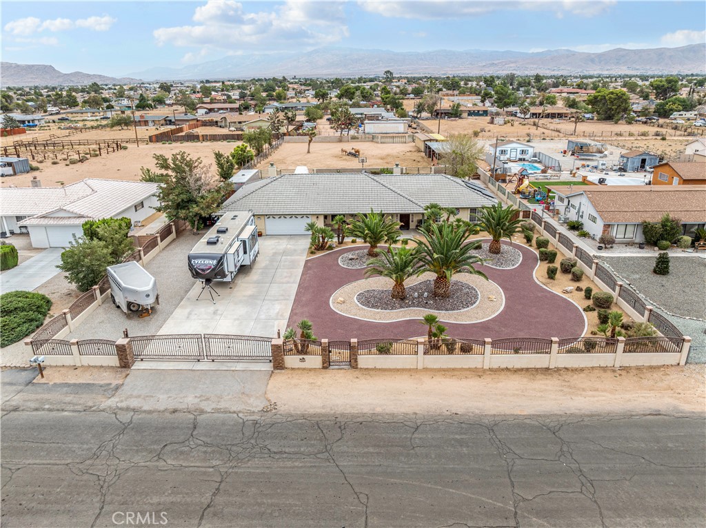 13991 Jicarilla Road Apple Valley, CA 92307 - Photo 42 of 44 a view of a outdoor space