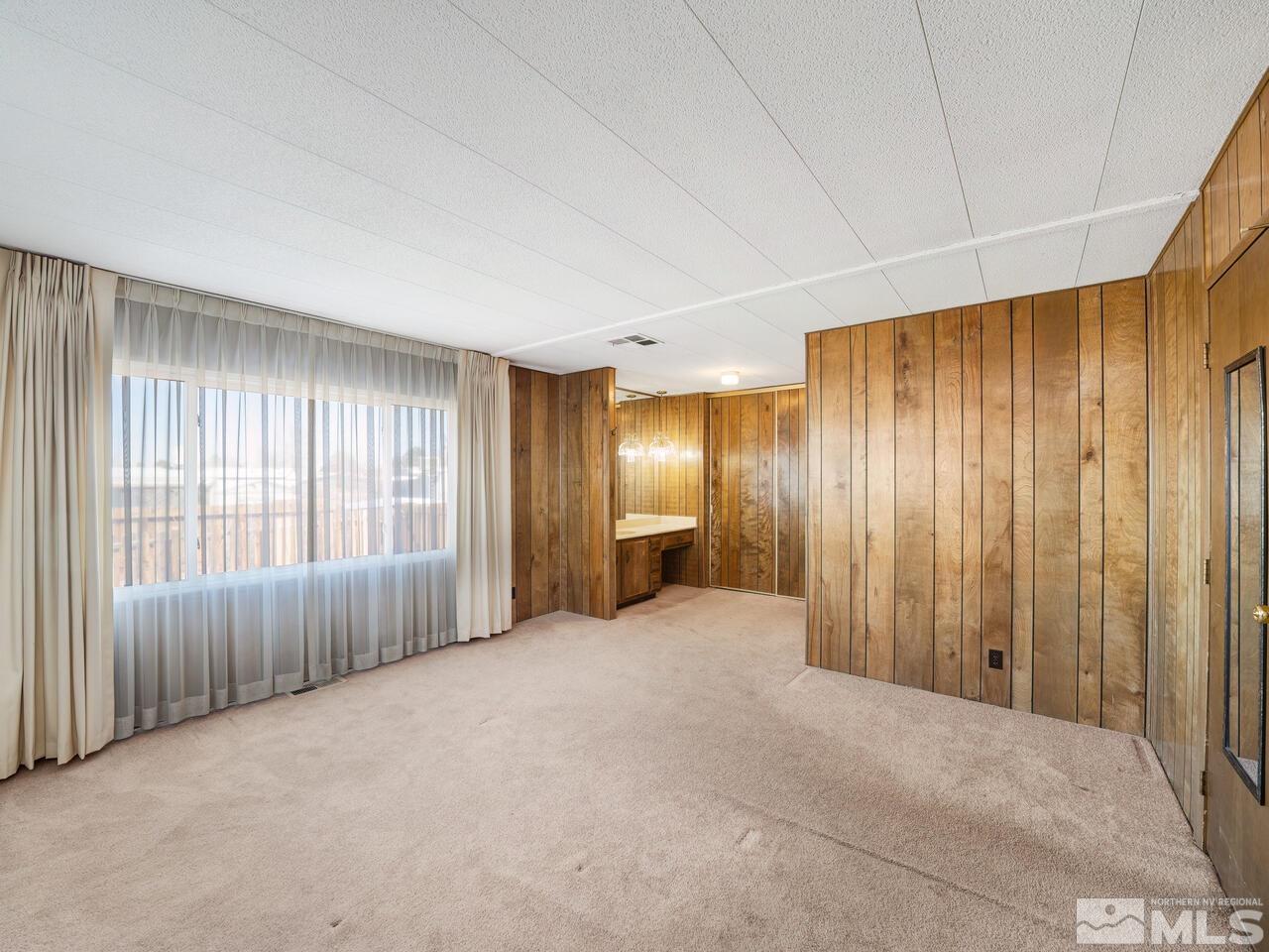 16225 Rhyolite Circle Reno, NV 89521 - Photo 11 of 19 Photo 11