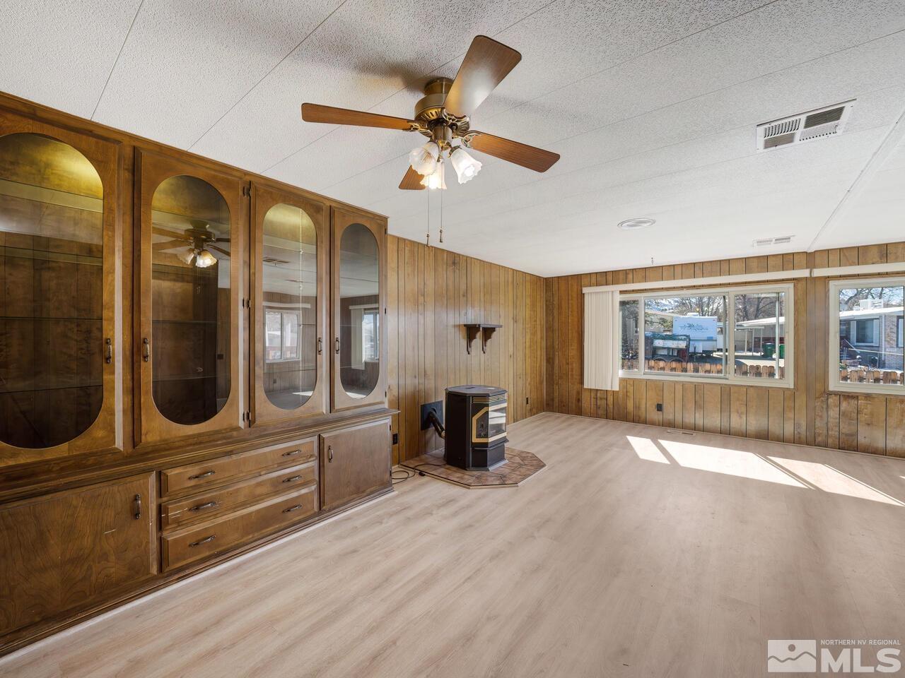 16225 Rhyolite Circle Reno, NV 89521 - Photo 5 of 19 Photo 5