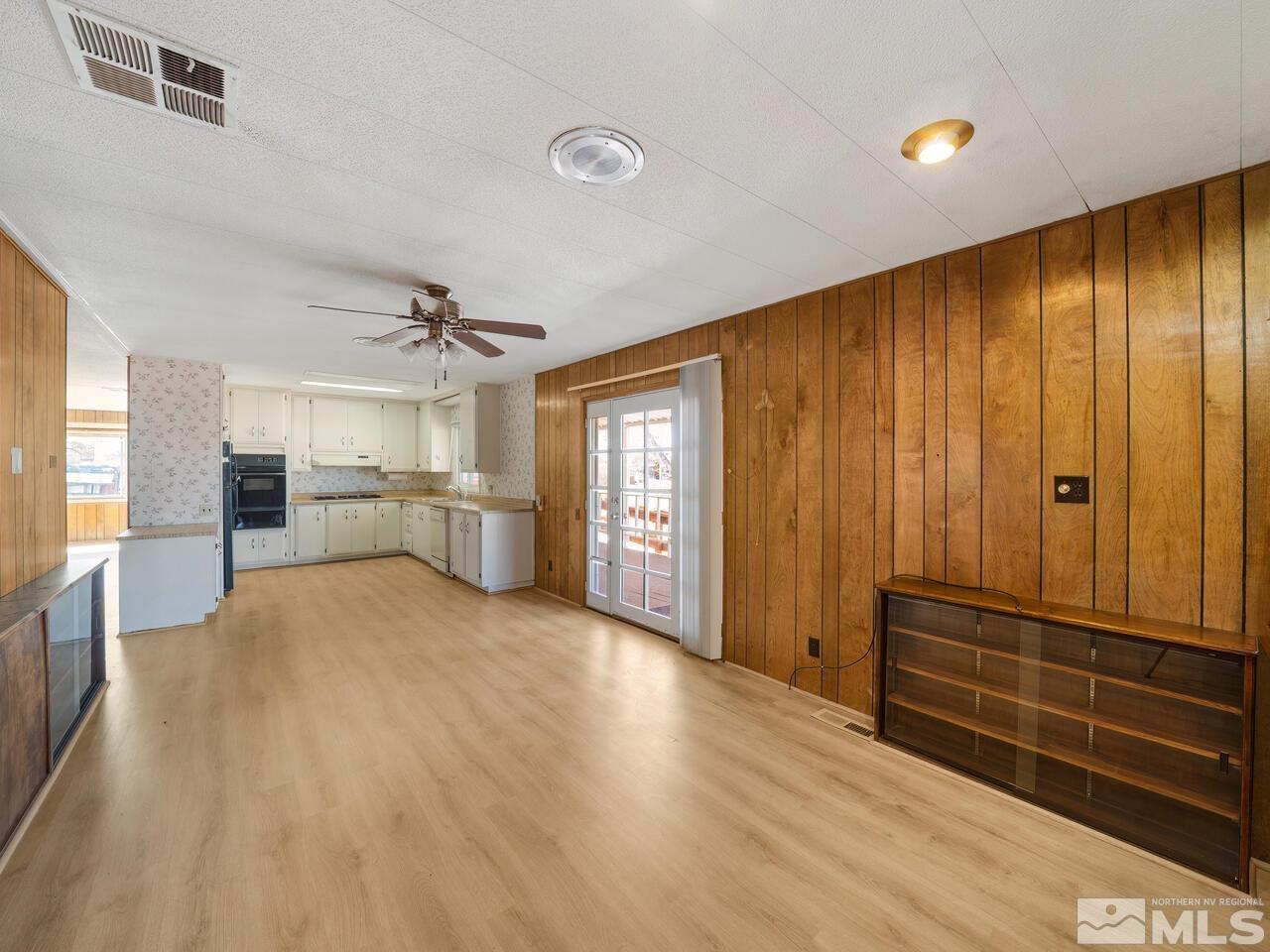 16225 Rhyolite Circle Reno, NV 89521 - Photo 9 of 19 Photo 9