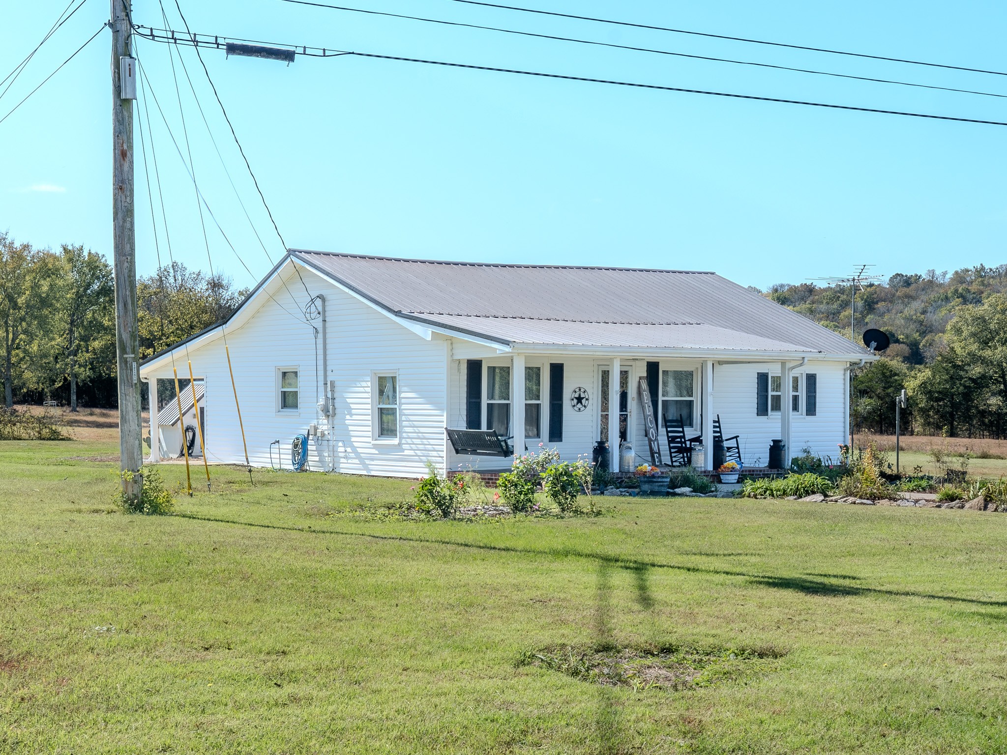 538 Mt Vernon Road Eagleville, TN 37060 - Photo 3 of 34 a view of a house with a big yard
