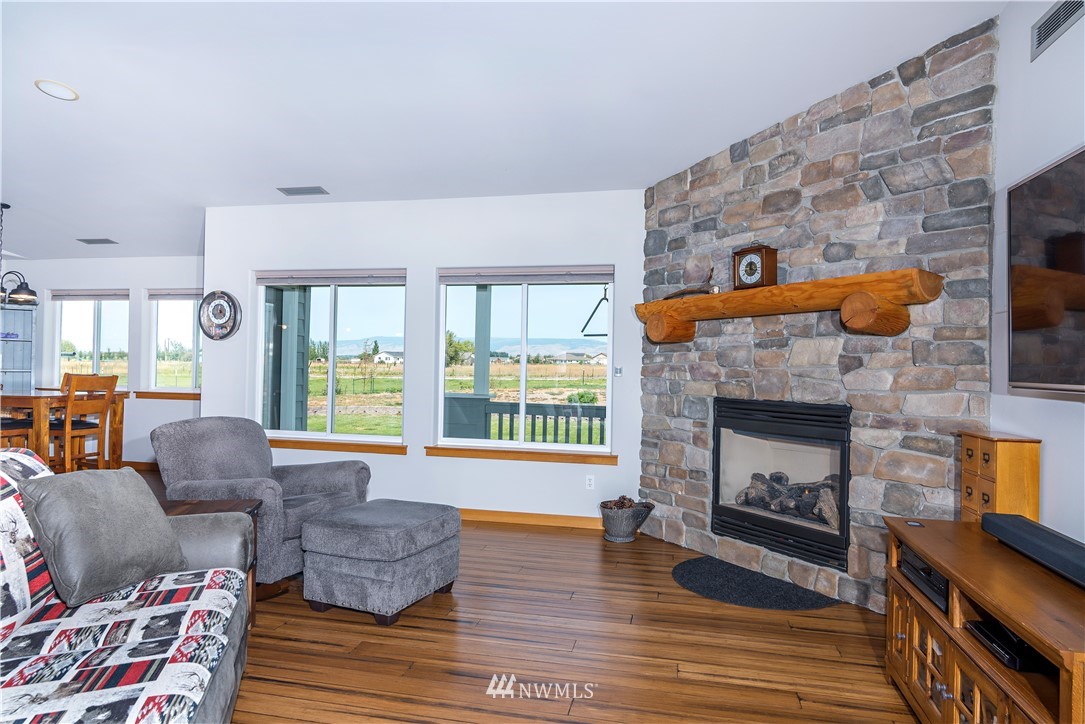 1882 Fairview Road Ellensburg, WA 98926 - Photo 8 of 40 Gallery Image 8