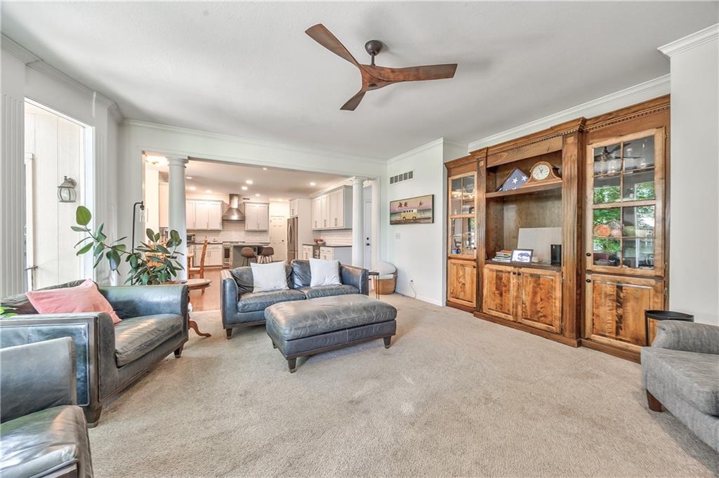 15409 Reeds Street Overland Park, KS 66223 - Photo 15 of 40