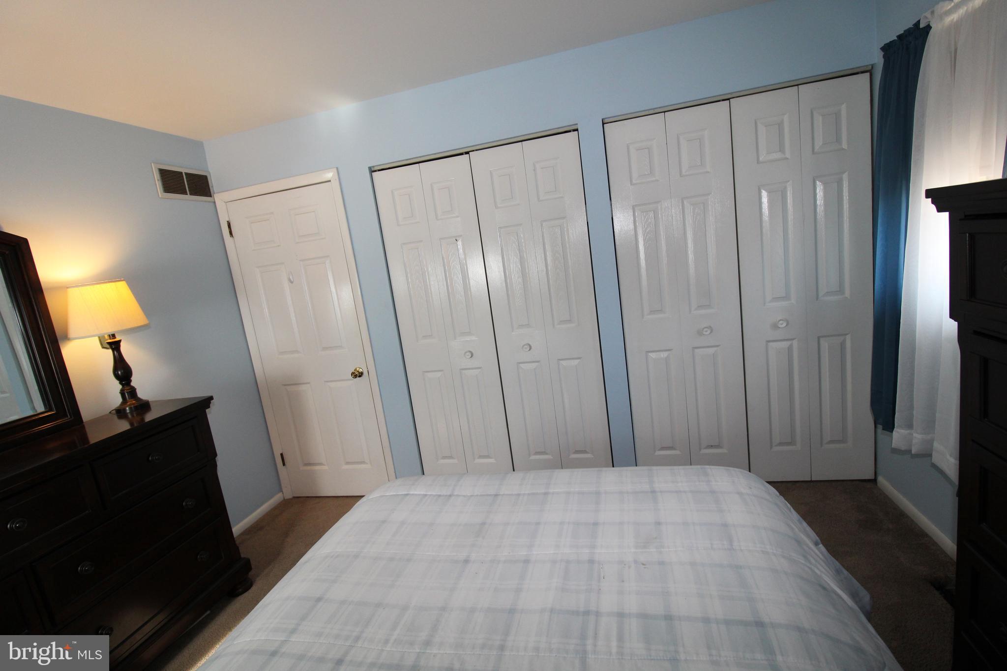 31 Northfield Road Newark, DE 19713 - Photo 27 of 54 a view of a hallway with wooden floor