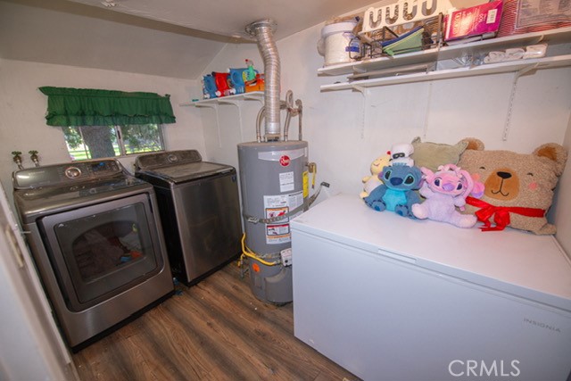 6701 Gaylord Street Riverside, CA 92505 - Photo 19 of 25 a utility room with dryer and washer