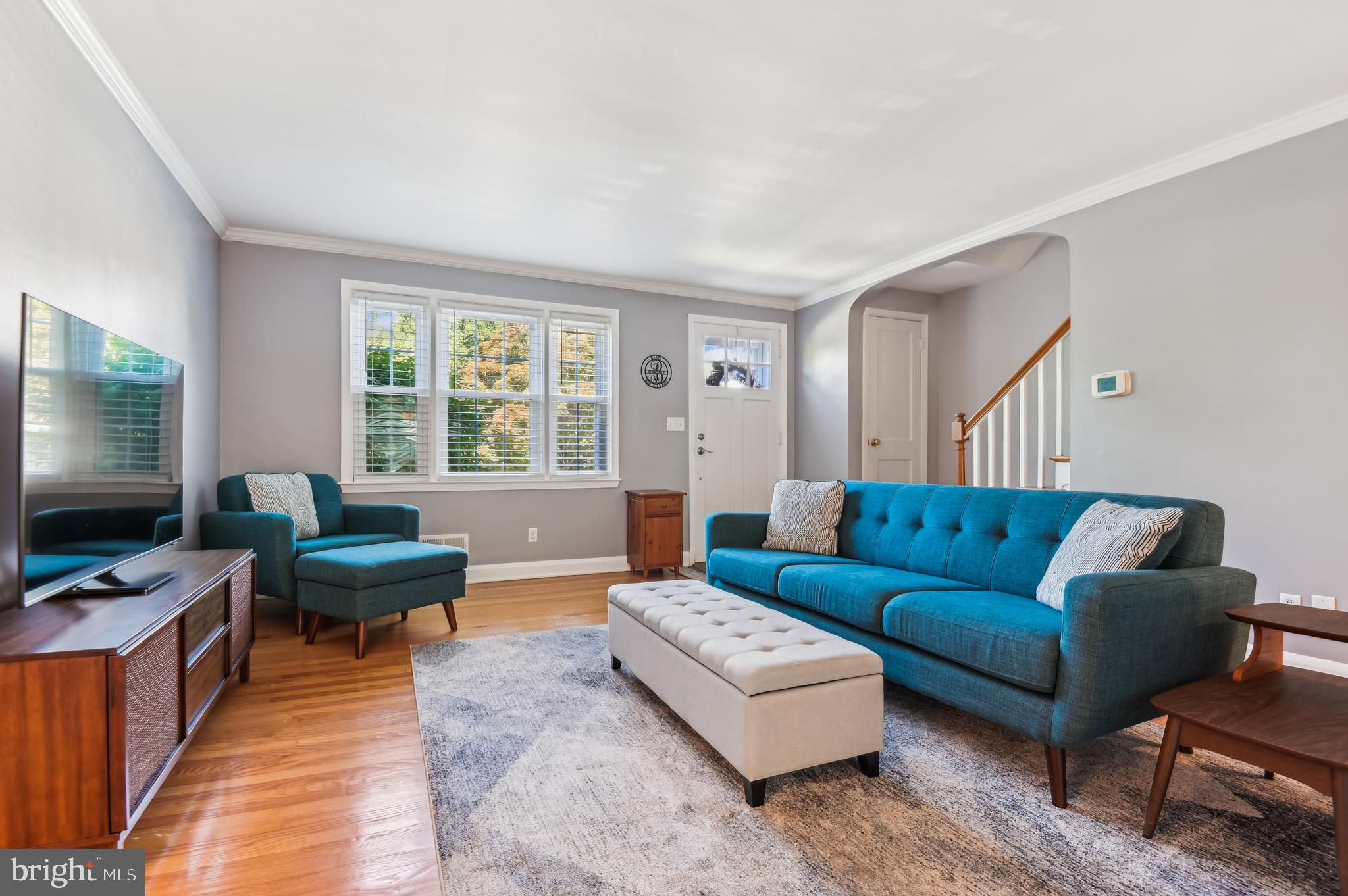 129 Stanmore Road Baltimore, MD 21212 - Photo 3 of 36 Living Room