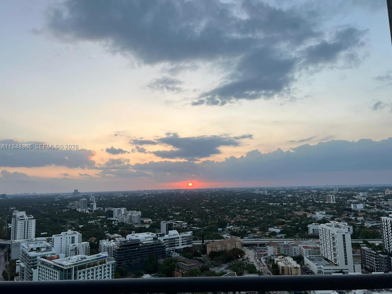 60 Southwest 13th Street, Unit 3013 Miami, FL 33130 - Photo 13 of 26 a view of a city