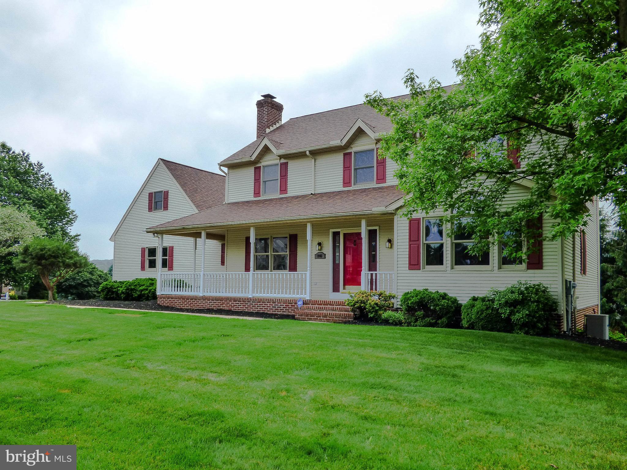 2765 Chestnut Run Road York, PA 17402 - Photo 2 of 58 Gallery Image 2