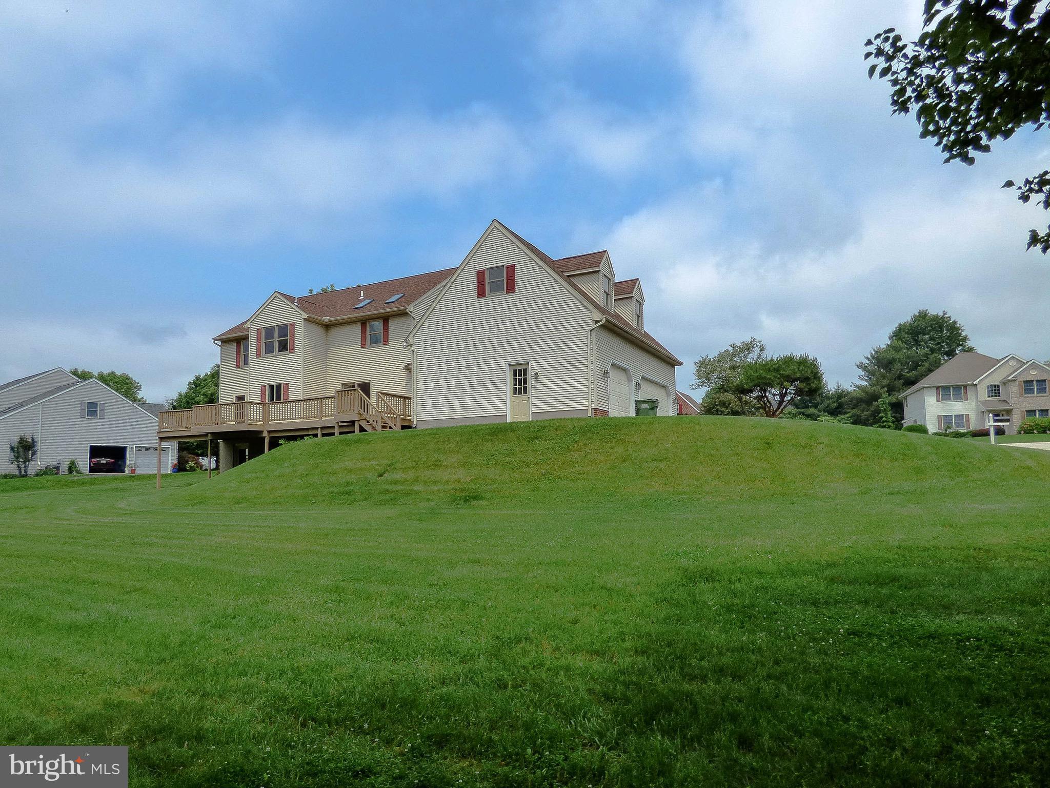 2765 Chestnut Run Road York, PA 17402 - Photo 6 of 58 Gallery Image 6