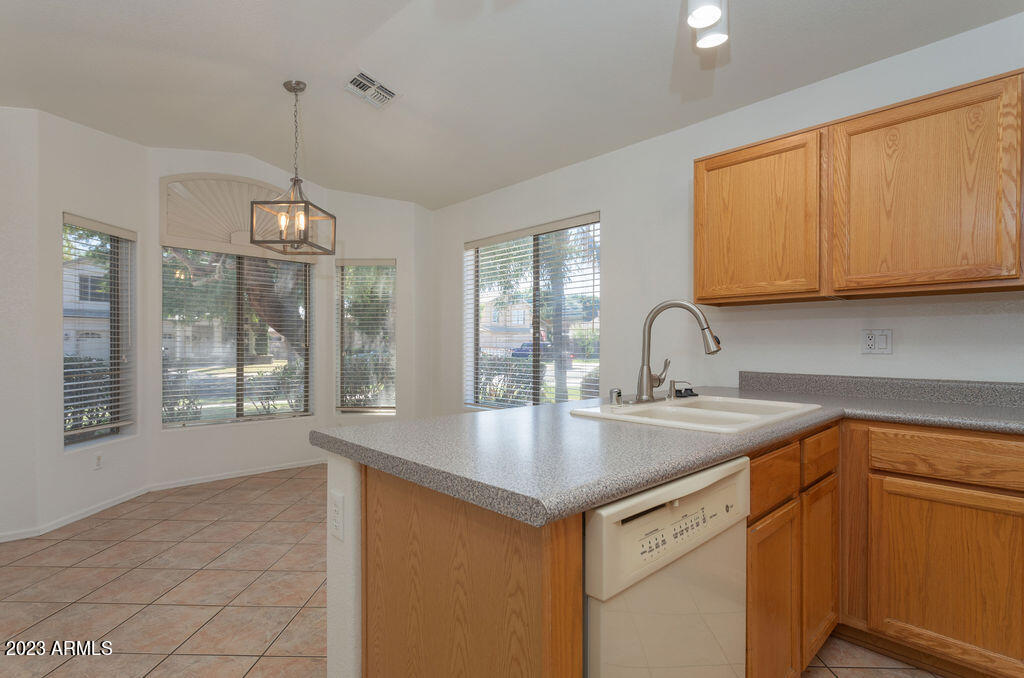 1452 West Blue Ridge Way Chandler, AZ 85248 - Photo 12 of 33 3V6A1270