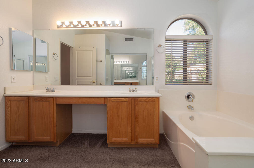 1452 West Blue Ridge Way Chandler, AZ 85248 - Photo 15 of 33 3V6A1214-Edit