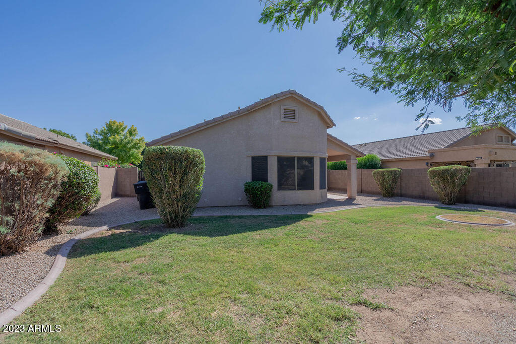 1452 West Blue Ridge Way Chandler, AZ 85248 - Photo 28 of 33 3V6A1381-HDR