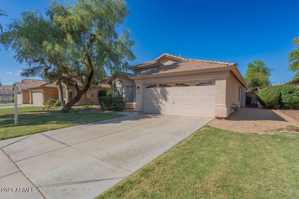 1452 West Blue Ridge Way Chandler, AZ 85248 - Photo 31 of 33 3V6A1396-HDR