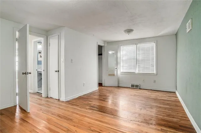 $160,000 | 215 West North Street, Belton, MO 64012