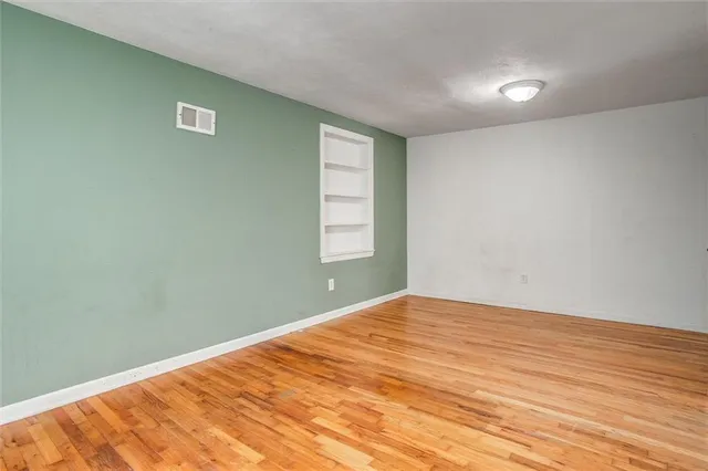 $160,000 | 215 West North Street, Belton, MO 64012