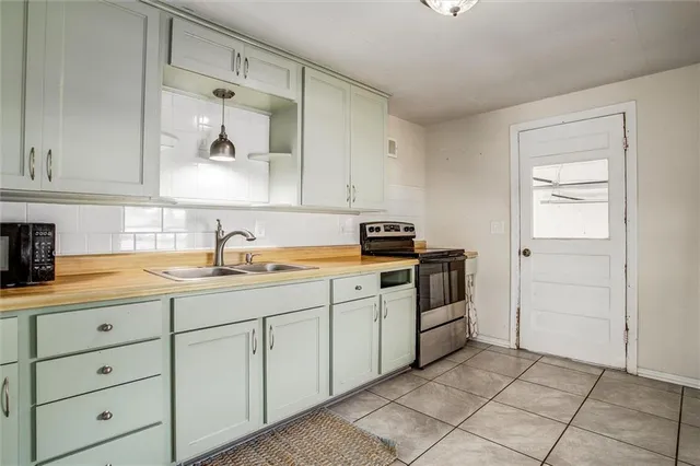 $160,000 | 215 West North Street, Belton, MO 64012