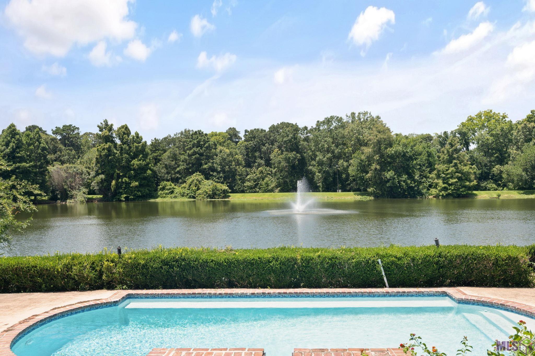 16924 Sunset Point Court Baton Rouge, LA 70816 - Photo 29 of 37