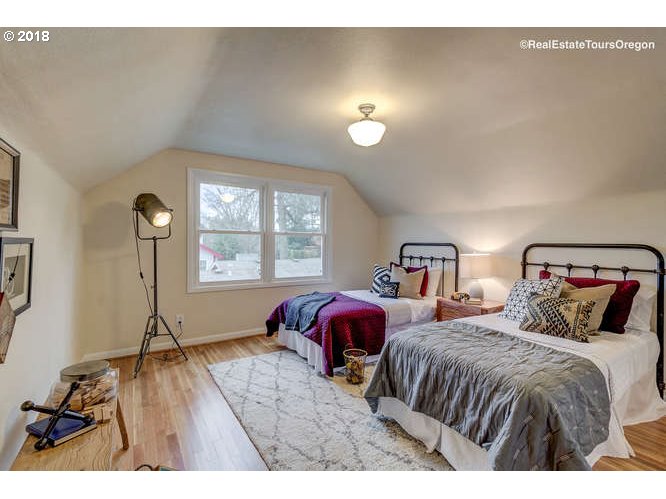 1235 Southwest Carson Street Portland, OR 97219 - Photo 22 of 41