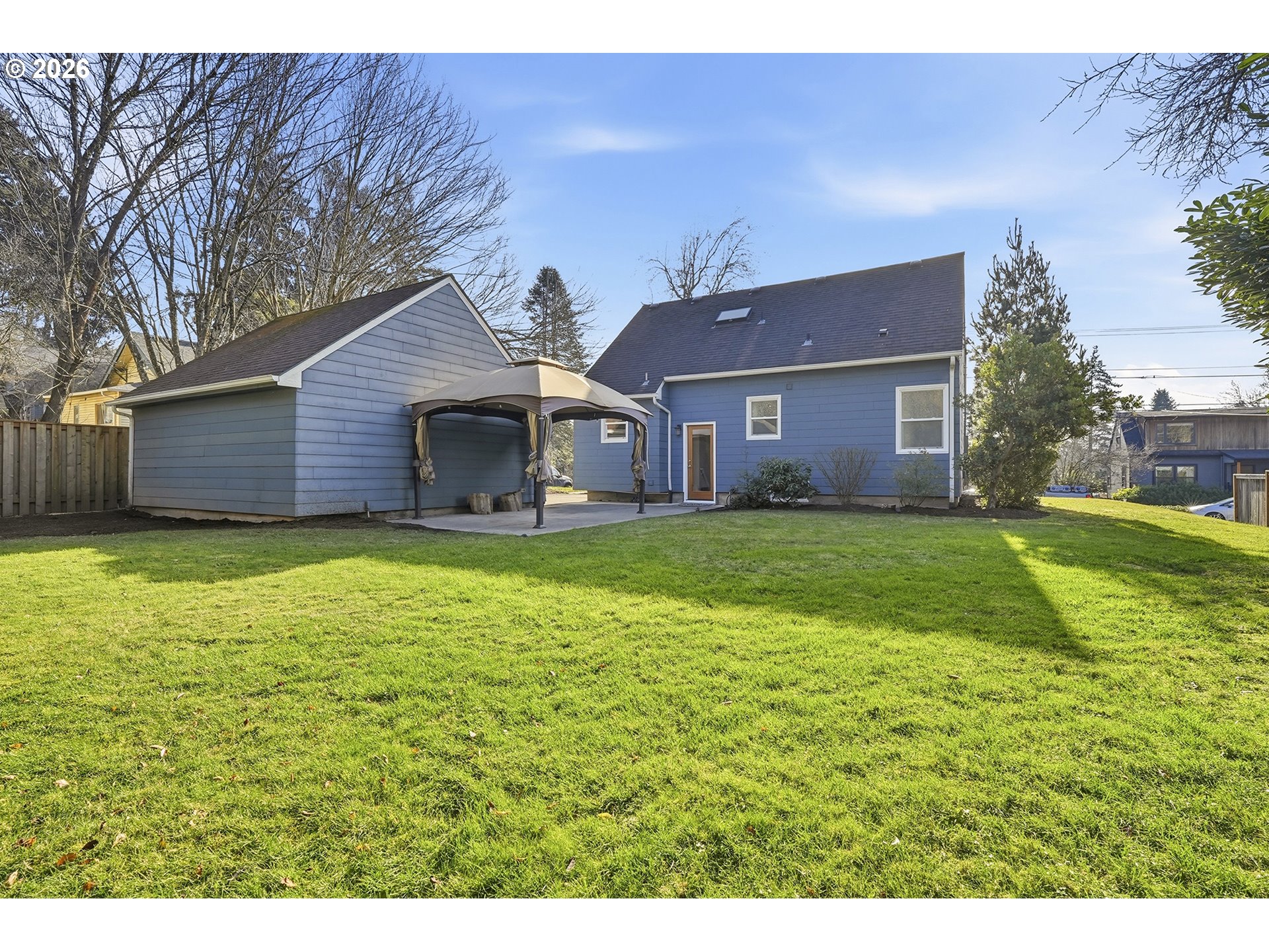 1235 Southwest Carson Street Portland, OR 97219 - Photo 31 of 41