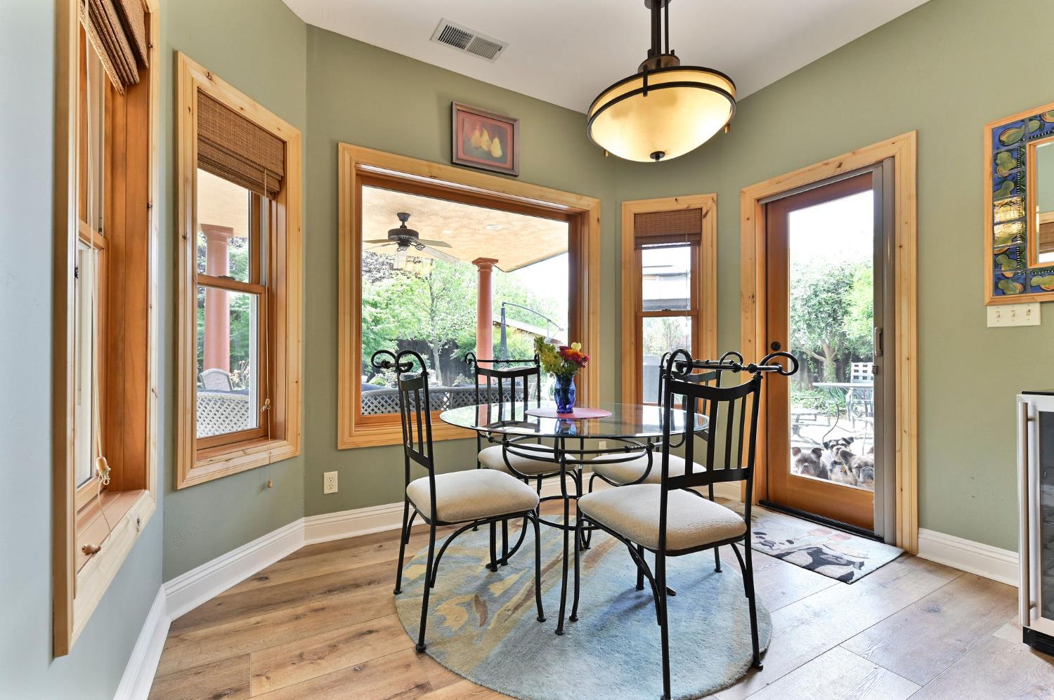 281 Oak Tree Circle Murphys, CA 95247 - Photo 6 of 96