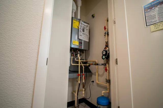 a view of walk in closet