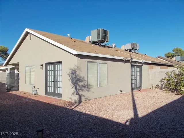 $2,100 | 7053 Mountain Meadow Lane, Las Vegas, NV 89147