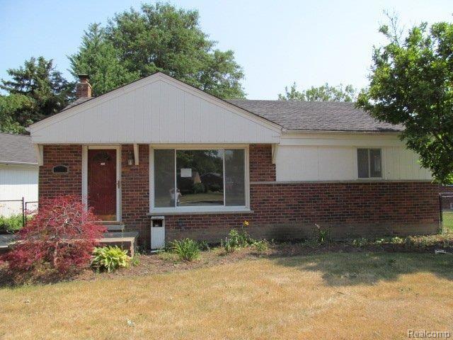 31635 Marblehead Road Farmington, MI 48336 - Photo 1 of 16 261-917337 - Front (2).JPG