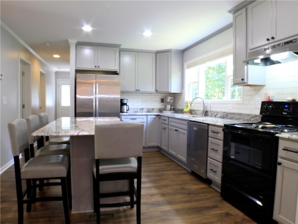 1318 Crawford Road Graham, NC 27253 - Photo 7 of 33 Gallery Image 7