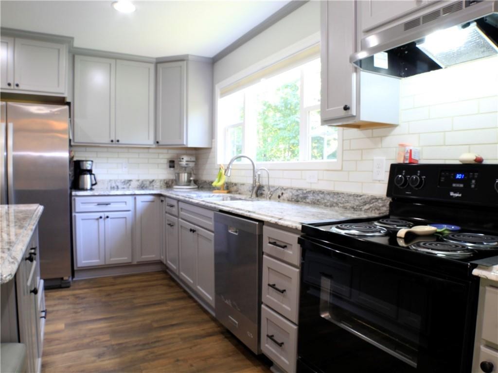 1318 Crawford Road Graham, NC 27253 - Photo 8 of 33 Gallery Image 8