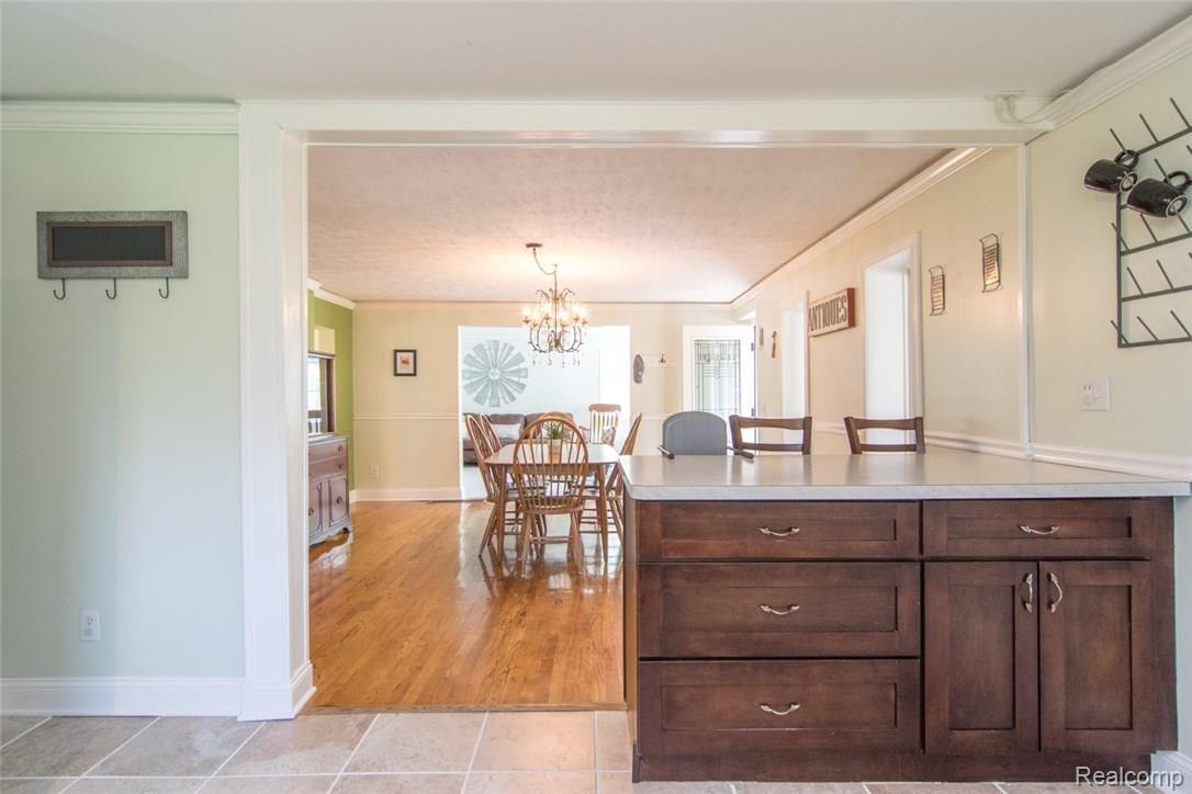 6851 Clintonville Road Clarkston, MI 48348 - Photo 16 of 51 DSC_0021.jpg