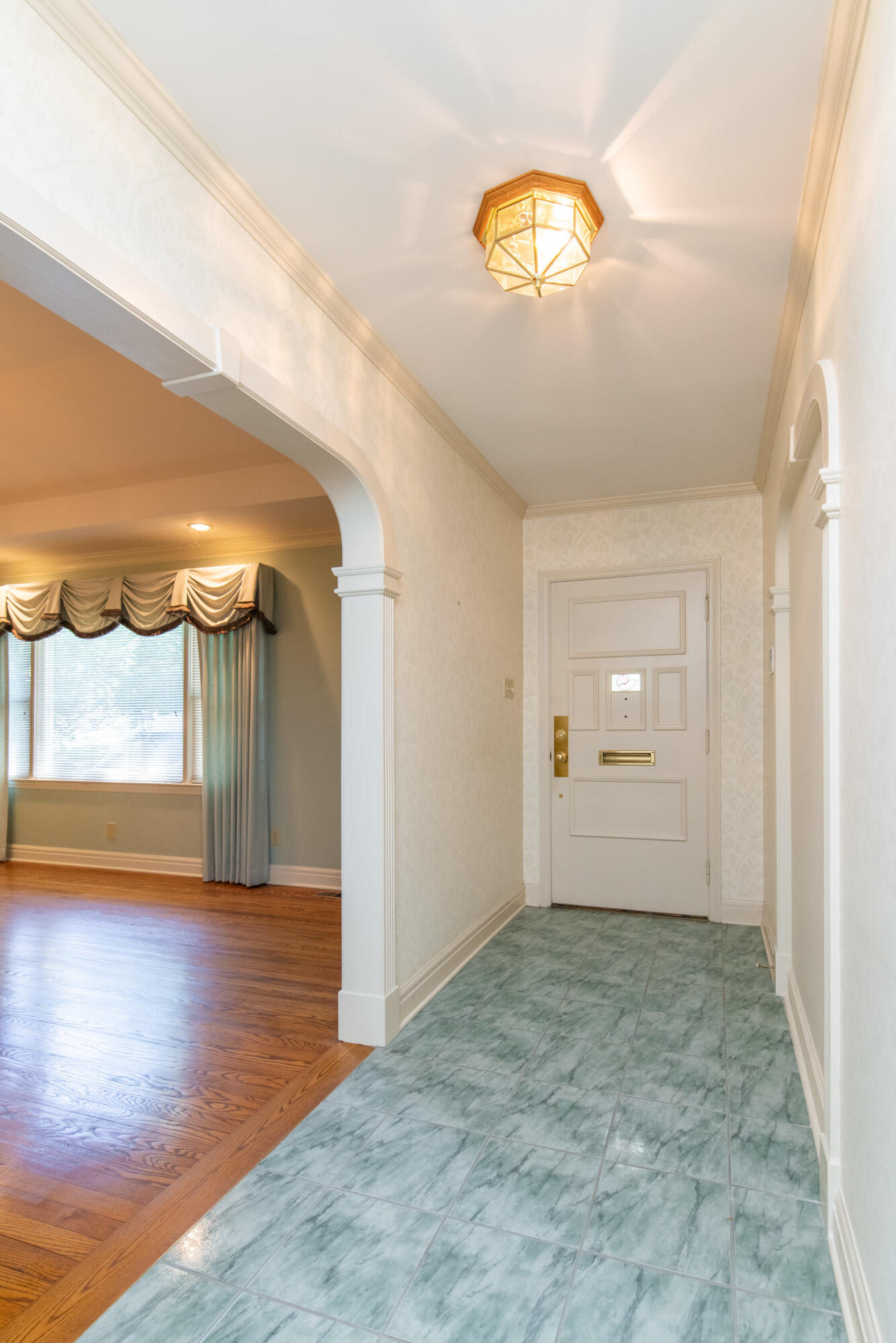 1213 Indian Mound Road Lexington, KY 40502 - Photo 7 of 48 20210623-1213-Indian-Mound-Rd-queen-real