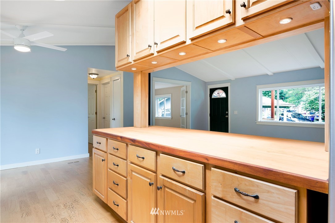 12815 Northeast 199th Street Bothell, WA 98011 - Photo 11 of 25