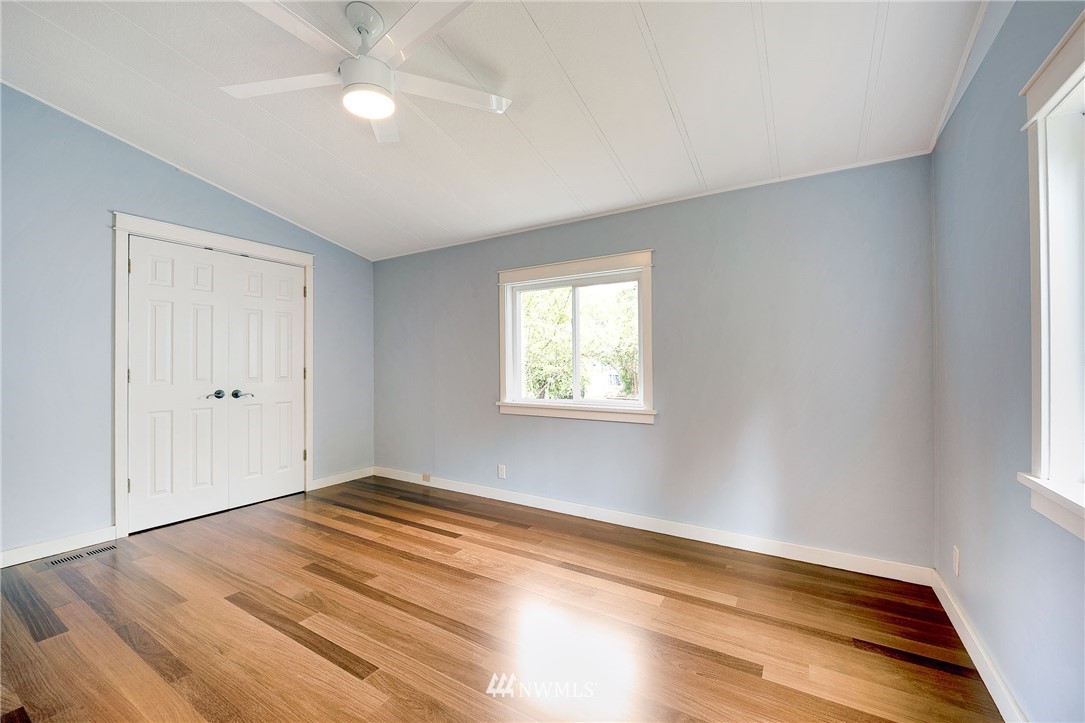 12815 Northeast 199th Street Bothell, WA 98011 - Photo 15 of 25
