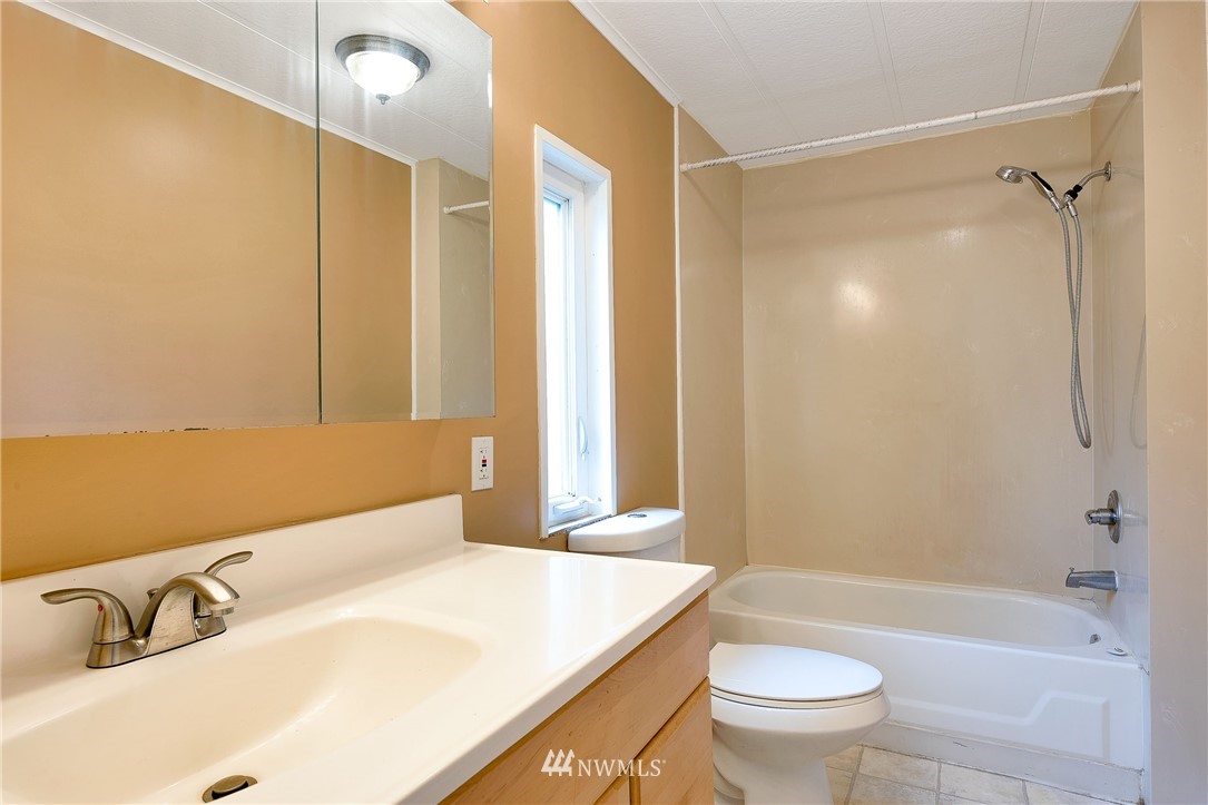 12815 Northeast 199th Street Bothell, WA 98011 - Photo 17 of 25