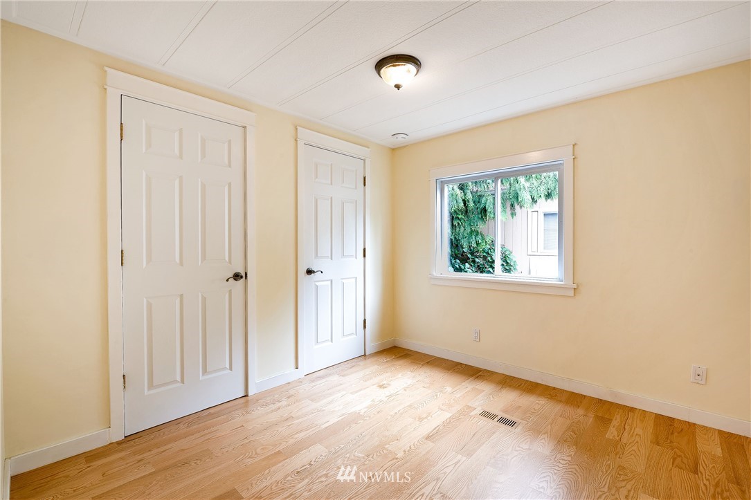 12815 Northeast 199th Street Bothell, WA 98011 - Photo 18 of 25