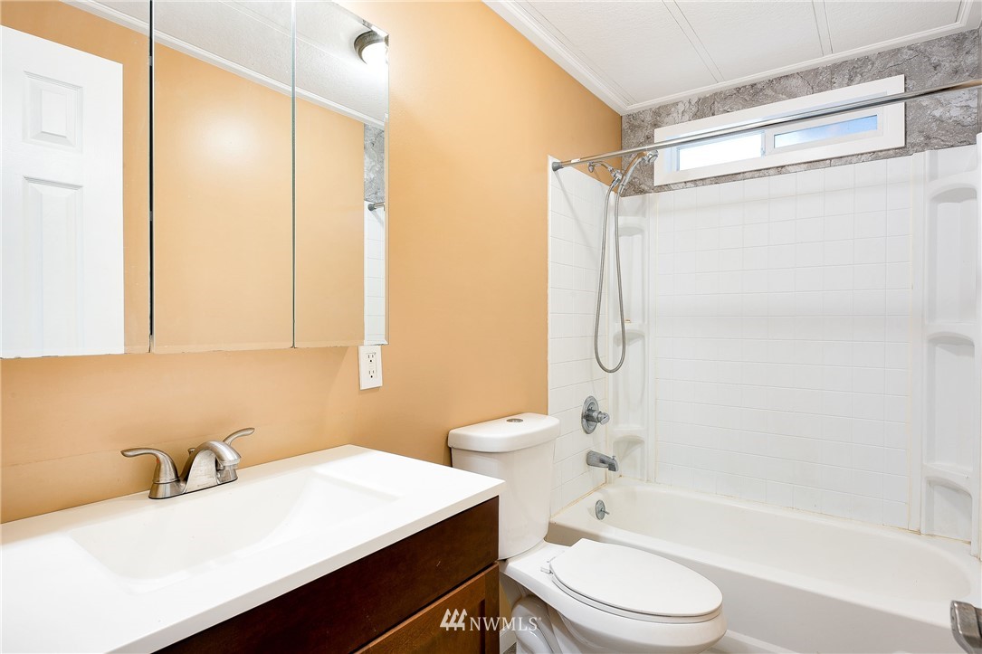 12815 Northeast 199th Street Bothell, WA 98011 - Photo 19 of 25