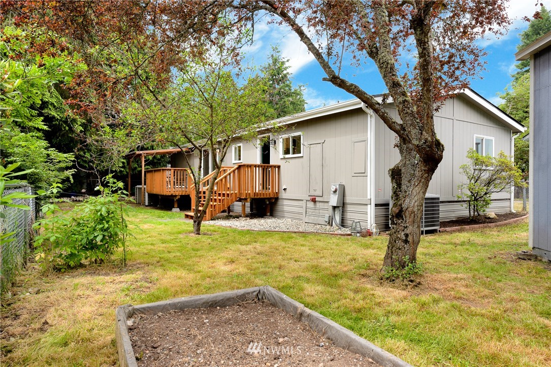 12815 Northeast 199th Street Bothell, WA 98011 - Photo 3 of 25