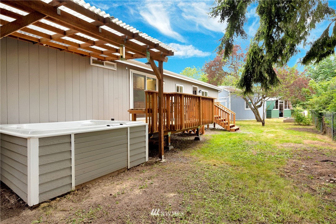 12815 Northeast 199th Street Bothell, WA 98011 - Photo 5 of 25