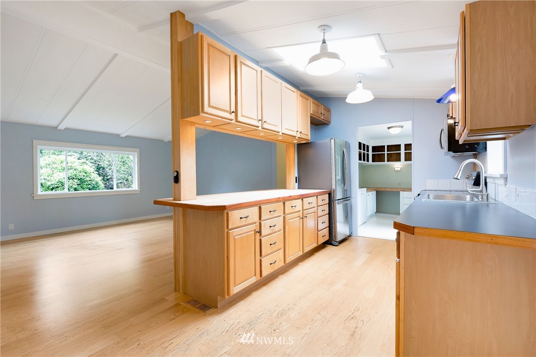 12815 Northeast 199th Street Bothell, WA 98011 - Photo 10 of 25