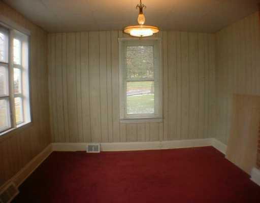 305 Wendel Road Irwin, PA 15642 - Photo 2 of 6 Dining Room.