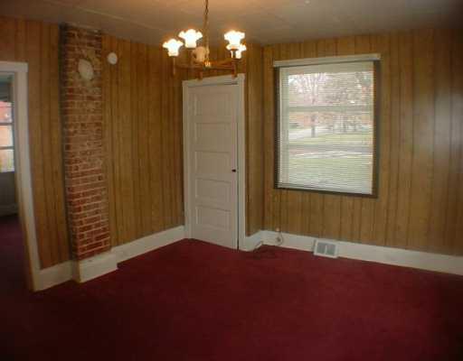 305 Wendel Road Irwin, PA 15642 - Photo 3 of 6 Living Room.