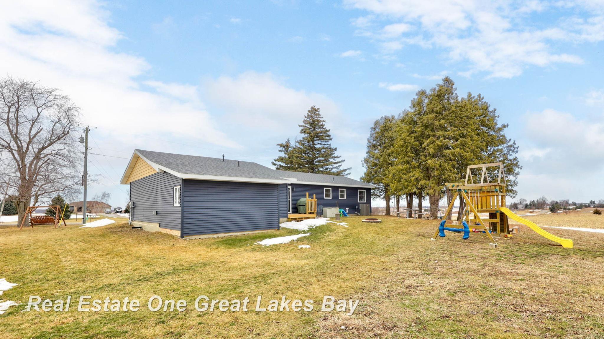 2720 Colwood Road Caro, MI 48723 - Photo 31 of 45 50167772-49b22915-277a-4763-8789-ae57ad93c7a0.JPG