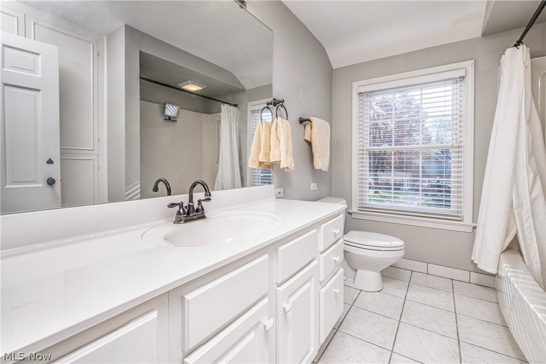 3108 Midvale Road Northwest Canton, OH 44718 - Photo 13 of 21 Master bath with ample counter space.