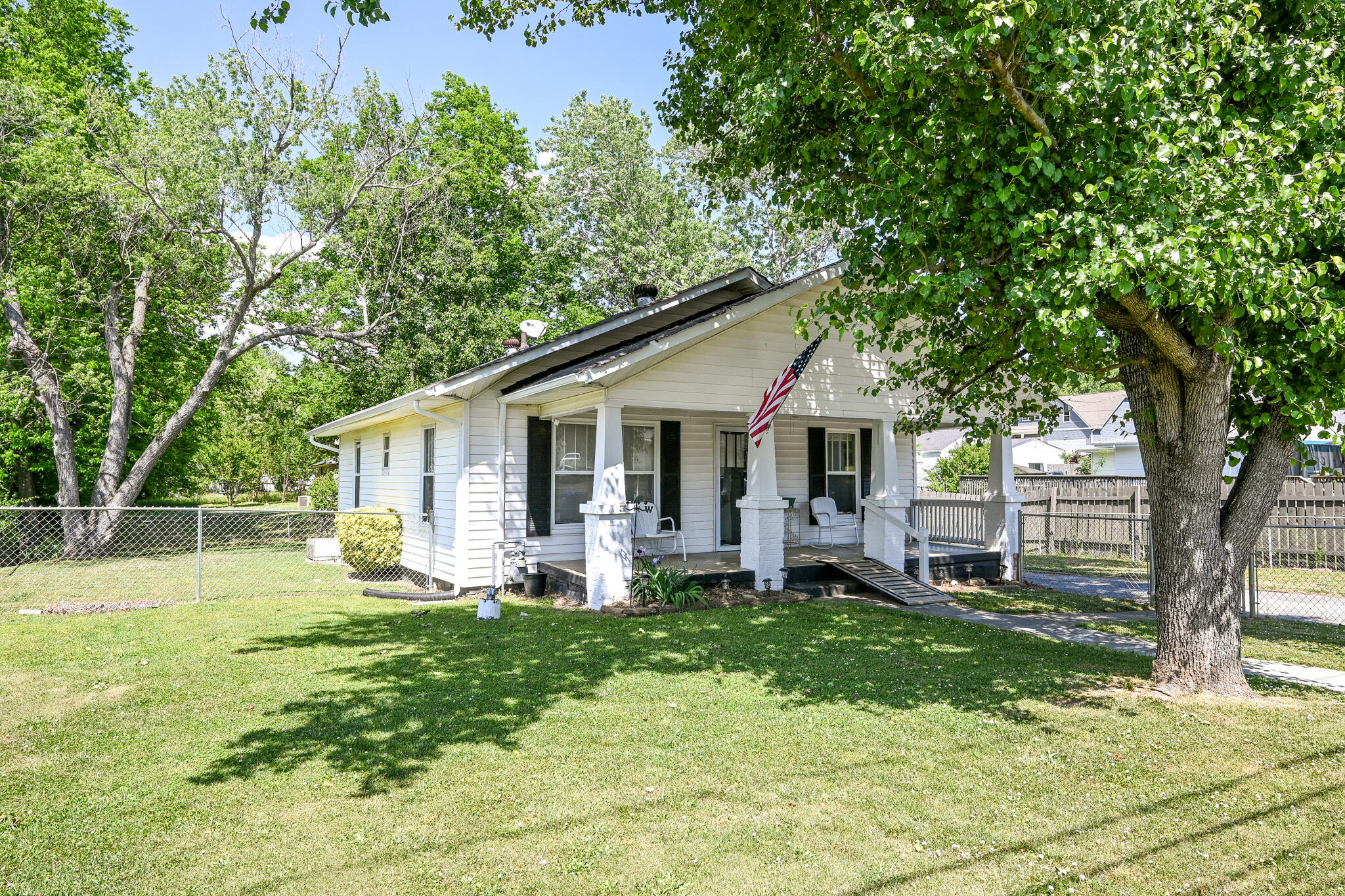 103 Ridgeway Drive Chattanooga, TN 37415 - Photo 3 of 41 DSC_5953