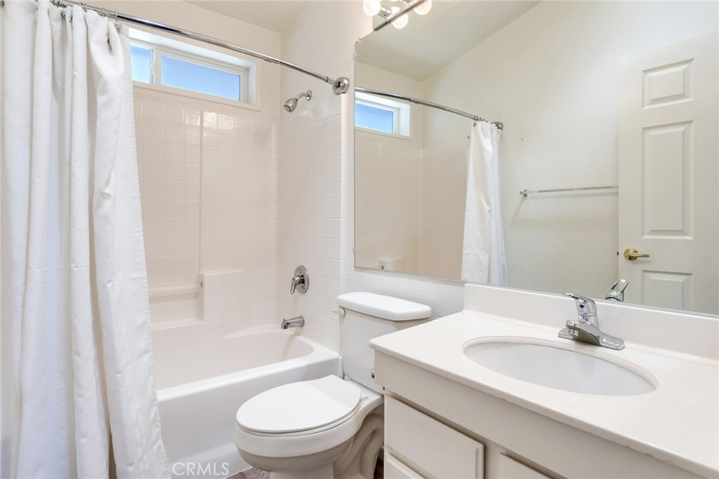 3500 Buchanan Street, Unit 230 Riverside, CA 92503 - Photo 20 of 28 Guest bathroom with shower/tub combo