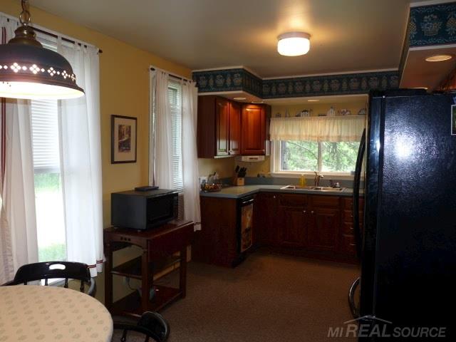 10100 Metcalf Road Avoca, MI 48006 - Photo 8 of 32 31246412-7.JPG